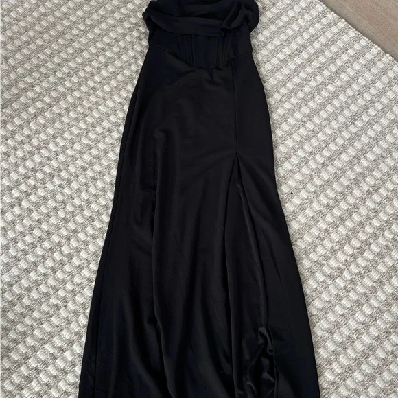 Lulu's Black Strapless Gown - Picture 5 of 8